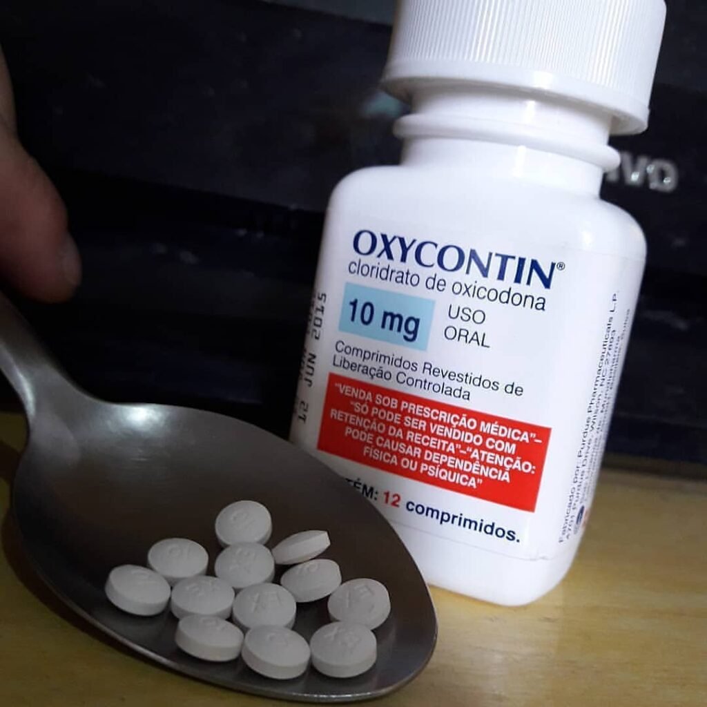 Buy Oxycodone 10mg online Side effects of oxycodone